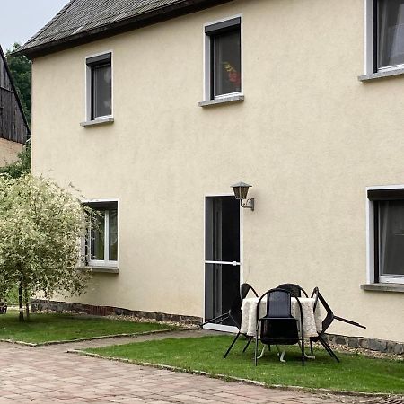 Appartamento -Am Fuss Zum Zittauer Gebirge- Hainewalde Esterno foto